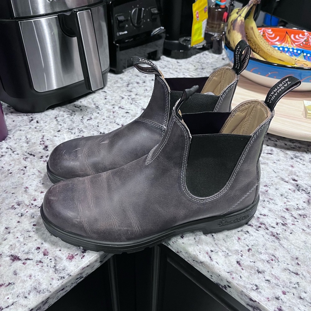Mens Blundstone Leather Slipon Boot (Size 10)